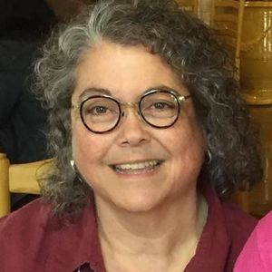 Meet your Posher, Jenifer